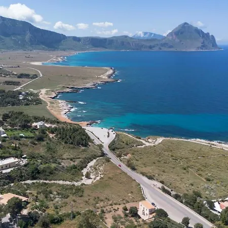 Villa Gina Con Vista Mozzafiato Sul Golfo Di Macari