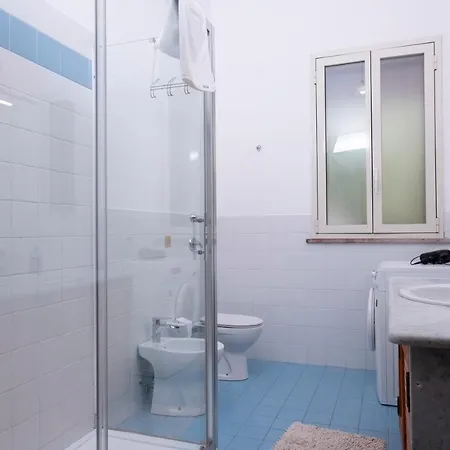 Gina Con Vista Mozzafiato Sul Golfo Di Villa