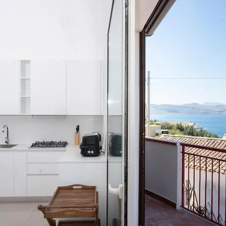 Gina Con Vista Mozzafiato Sul Golfo Di Villa Macari